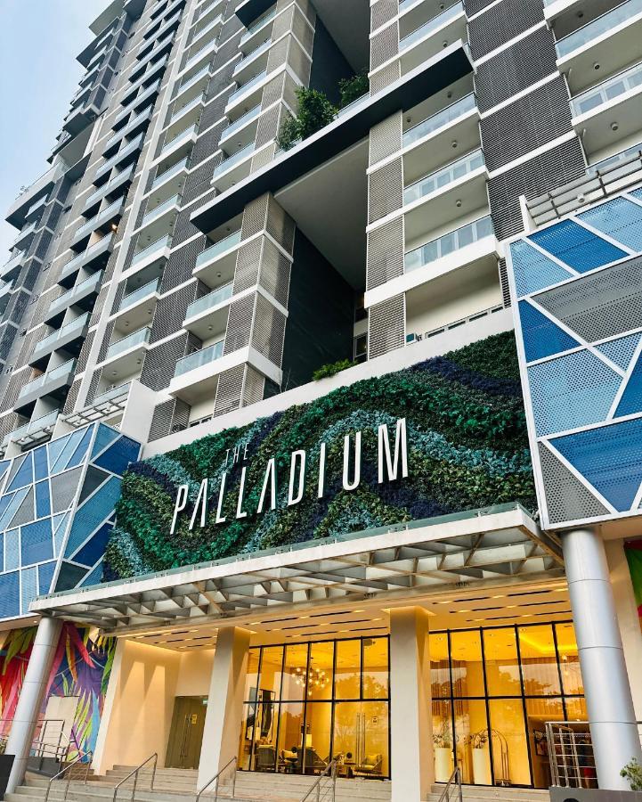 The Palladium- Serene Iloilo City Eksteriør billede